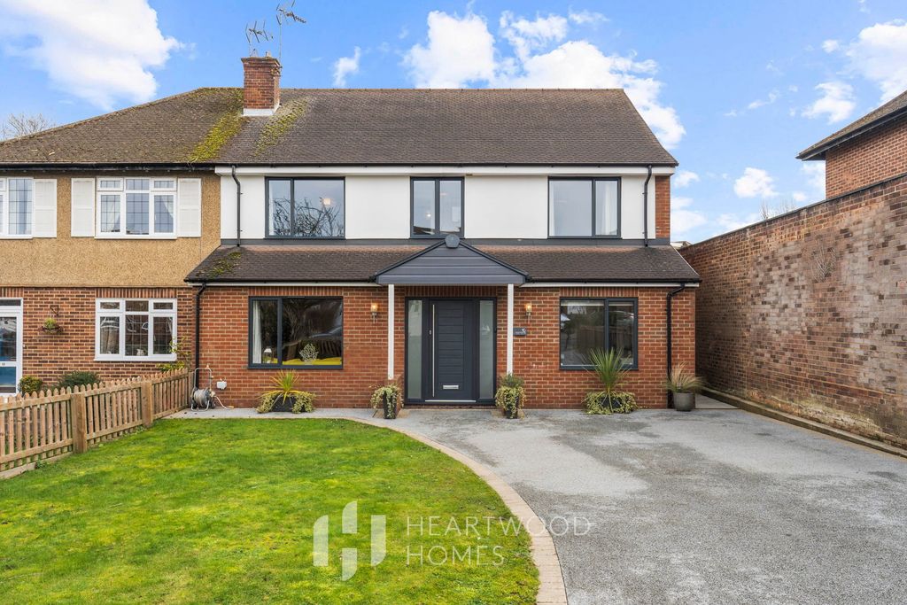 Property photo 1 of 26