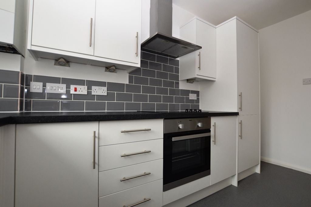 Property photo 3 of 4 Kitchen