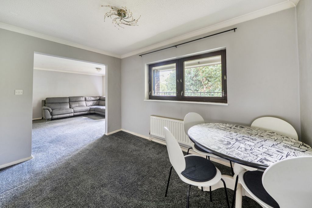 Property photo 3 of 12 Dining Room