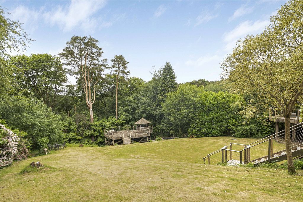 Property photo 2 of 40 Picture No. 03