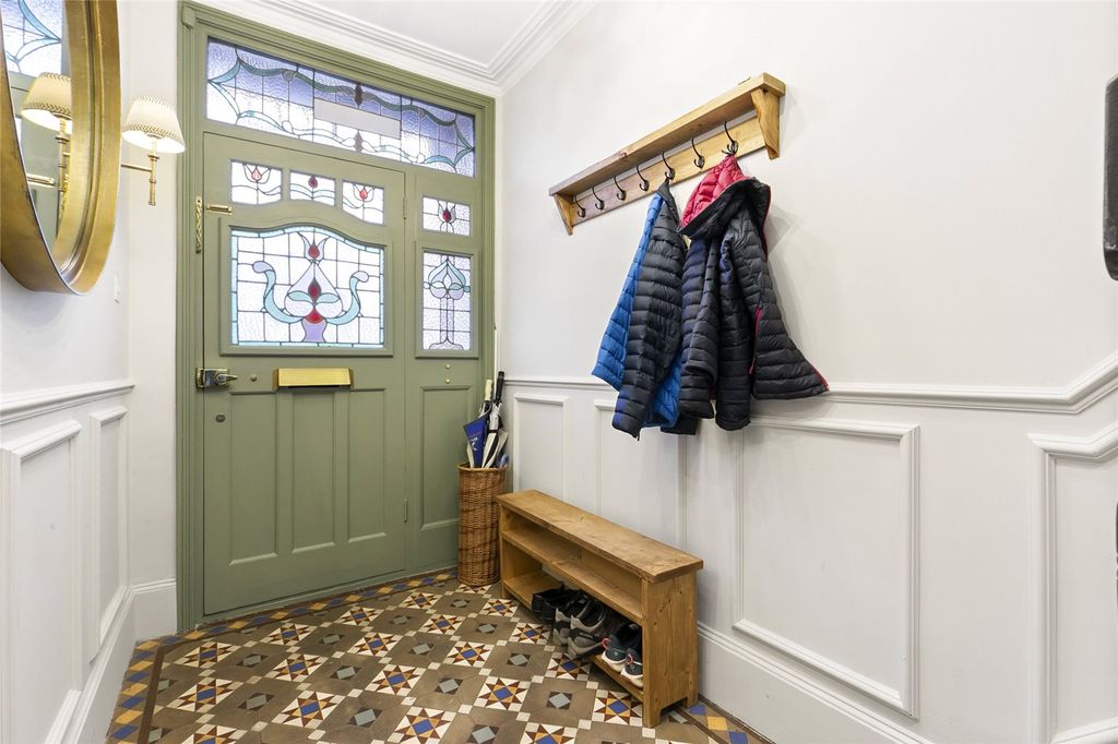 Property photo 2 of 16 Picture No. 10