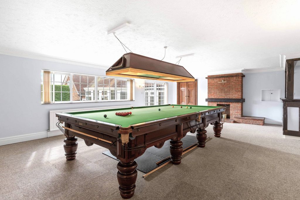 Property photo 2 of 30