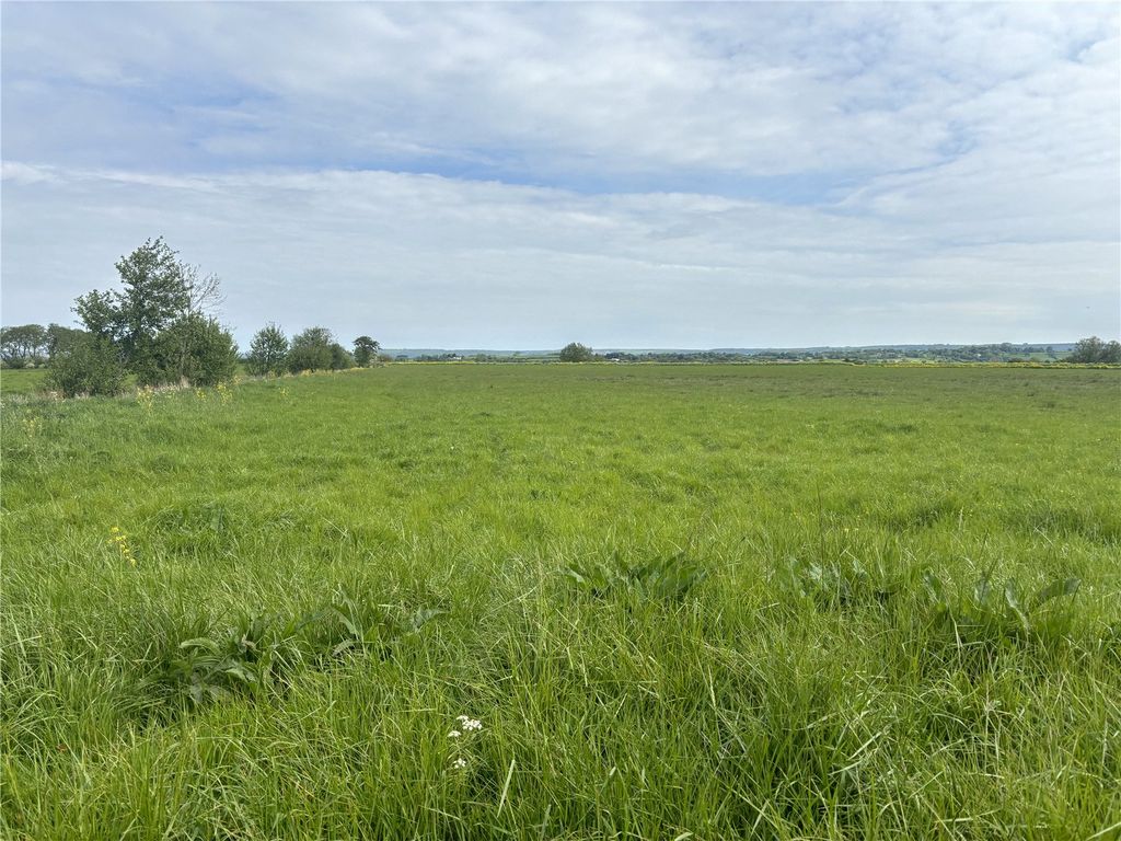 Property photo 2 of 8 Picture No. 07