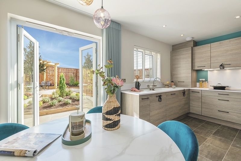 Property photo 3 of 9 Weaver's Brae, Kirkintilloch