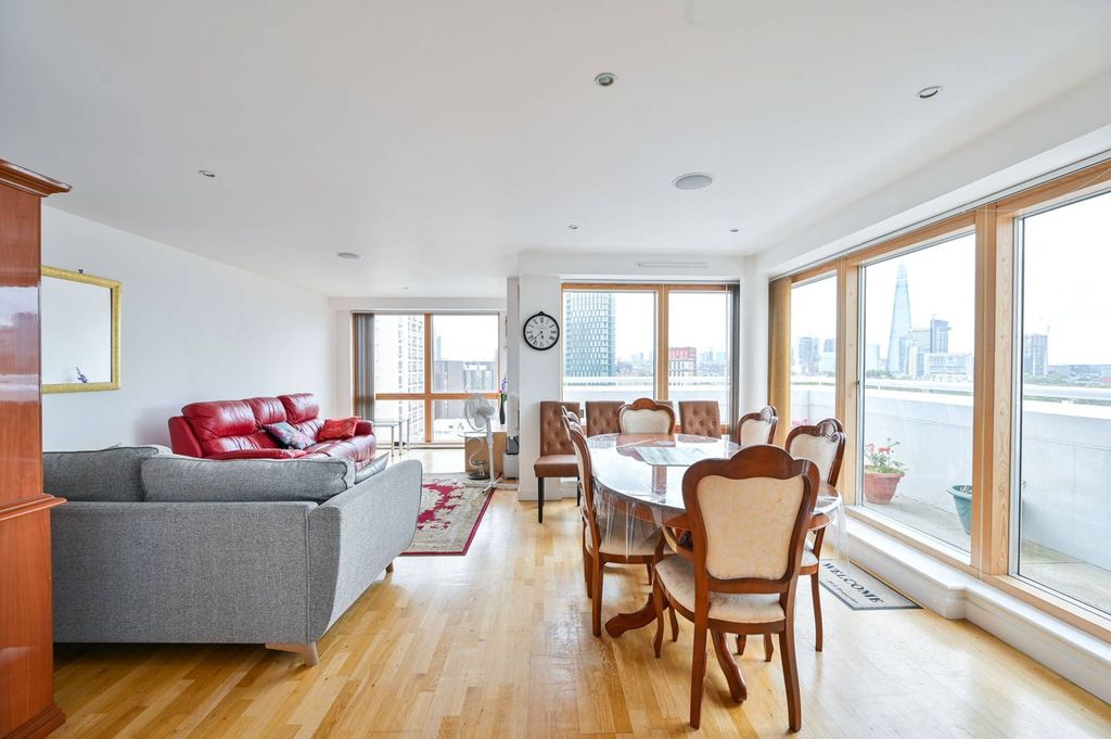 Property photo 1 of 31