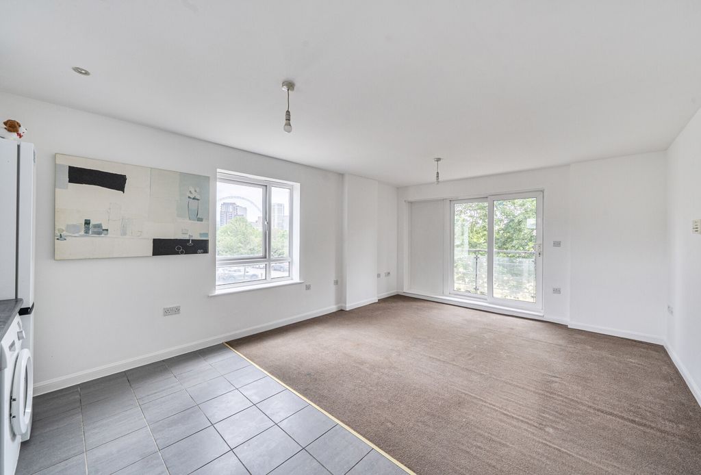 Property photo 1 of 11 1464856-17-6A0c5A...