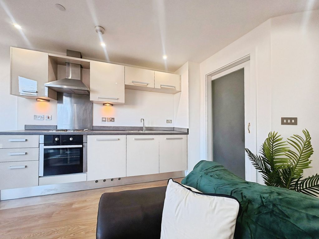 Property photo 2 of 8