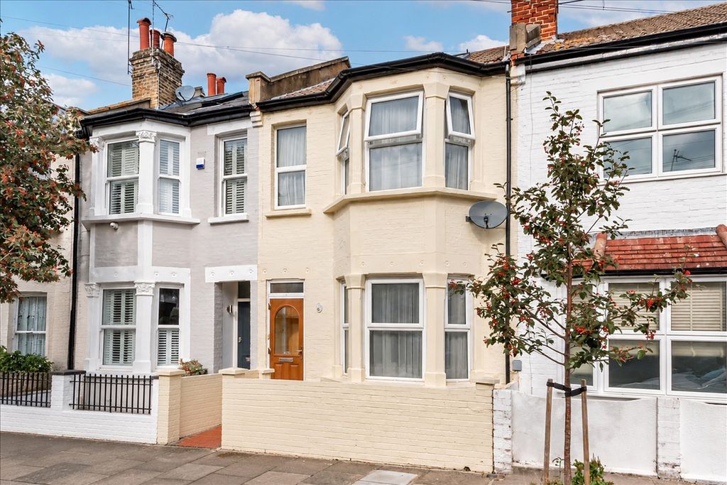 Property photo 3 of 11