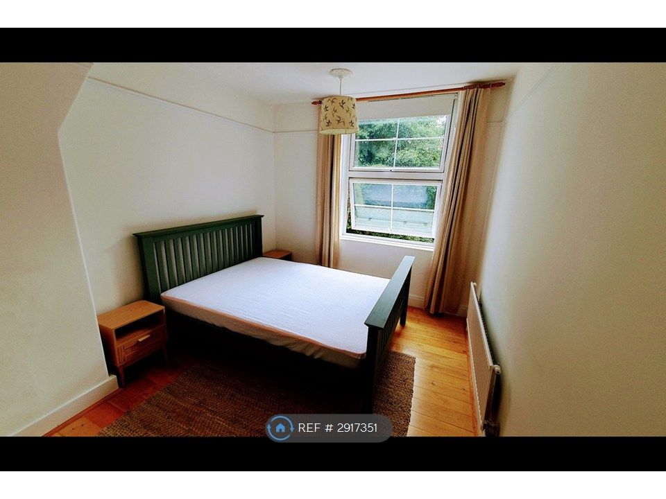 Property photo 3 of 14 Bedroom
