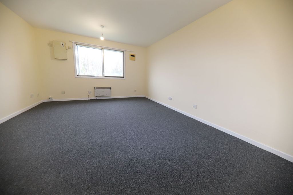 Property photo 2 of 6 Living_Bedroom (3)