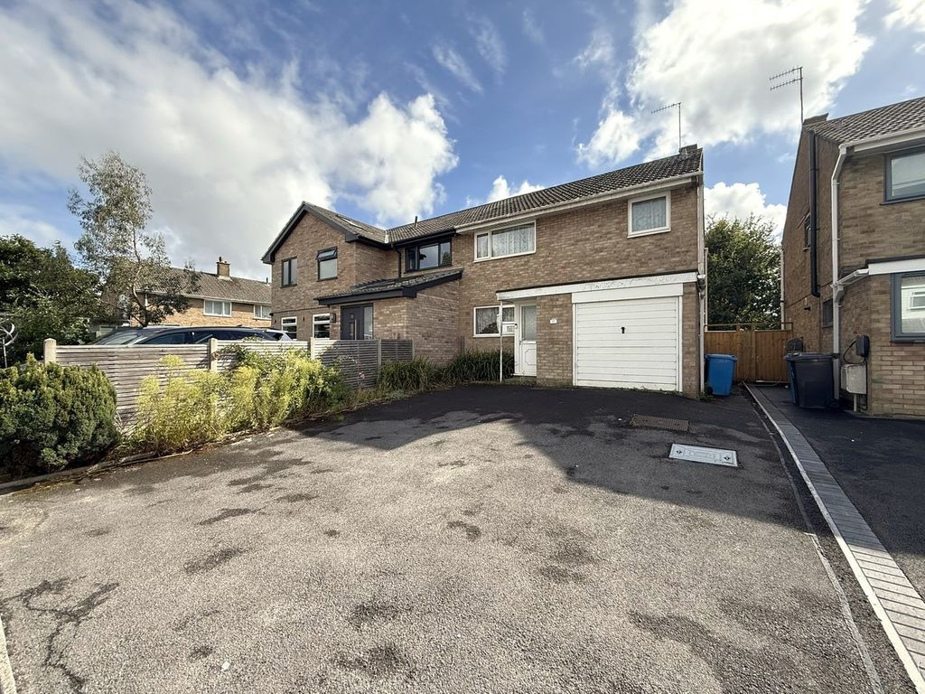 Property photo 1 of 26