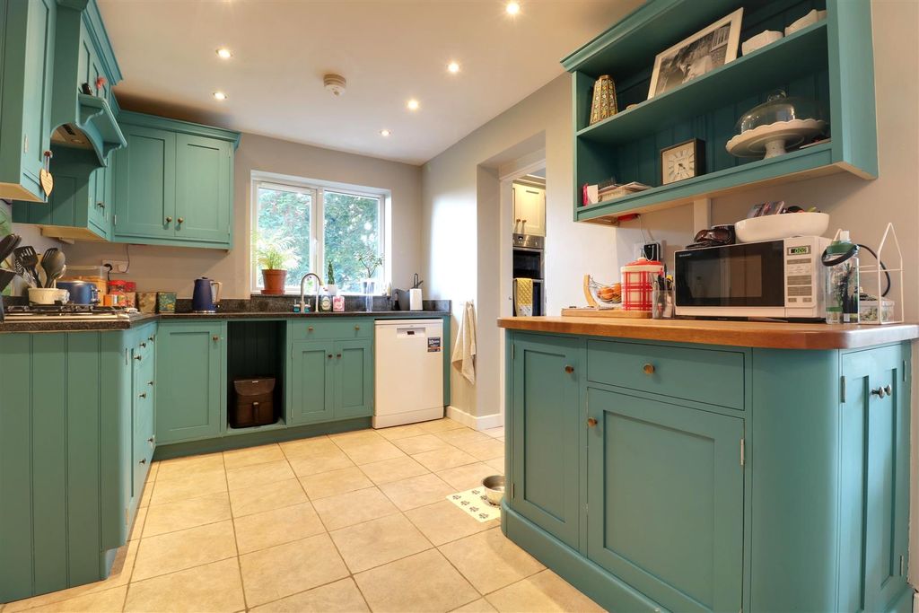 Property photo 2 of 22 Img_1391-Img_1393.Jpg