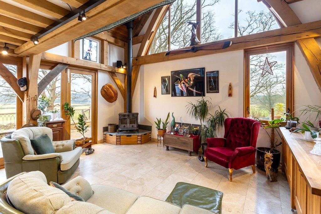 Property photo 3 of 24 Sitting Area