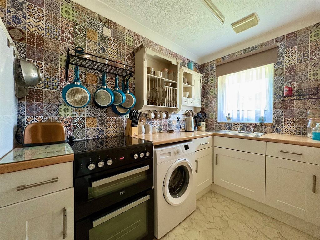 Property photo 2 of 11 Picture No. 06