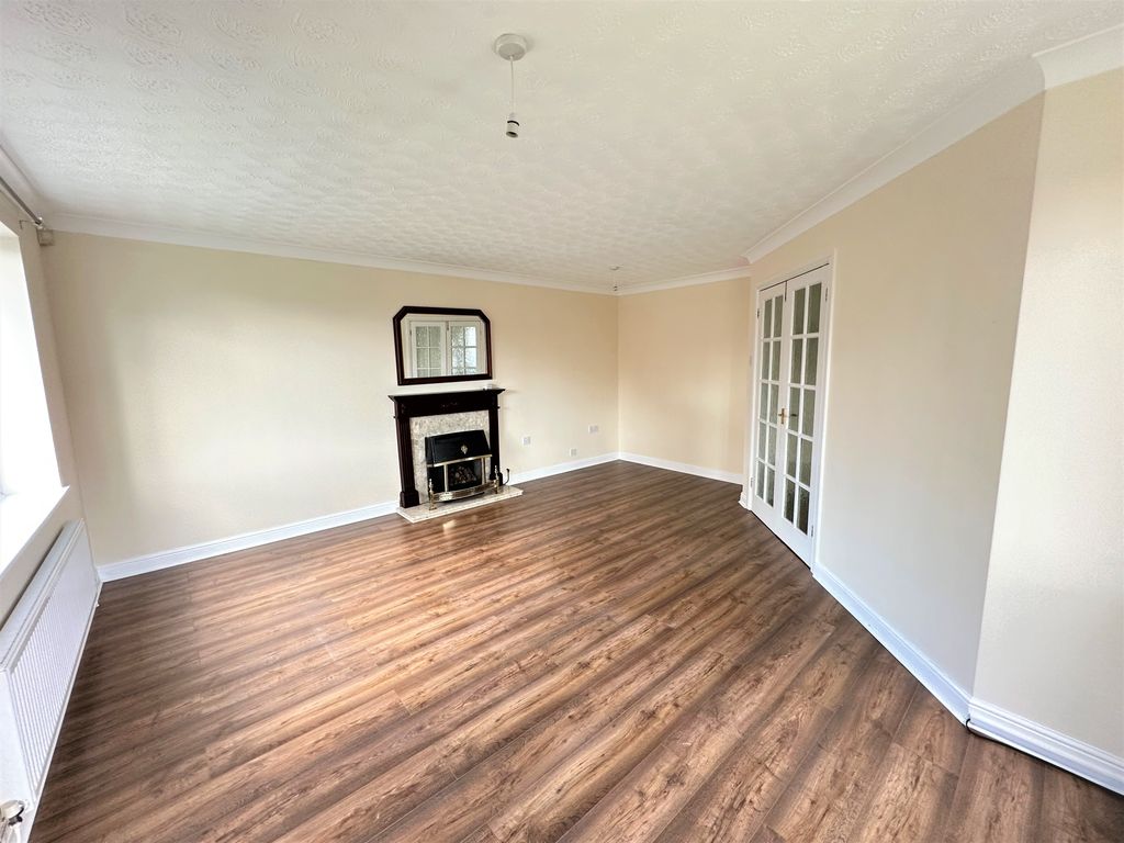 Property photo 2 of 20 Image