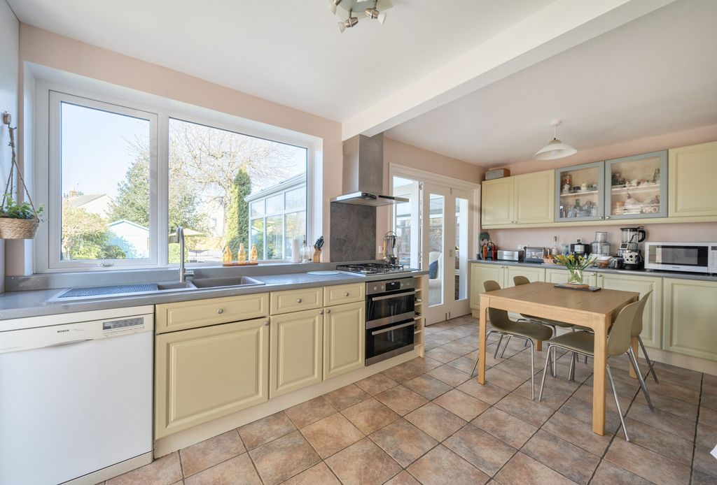 Property photo 3 of 16 1432332-11-69Bc16...