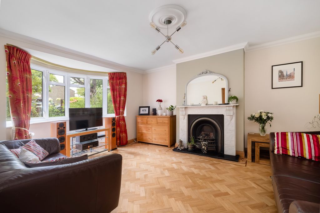 Property photo 2 of 17