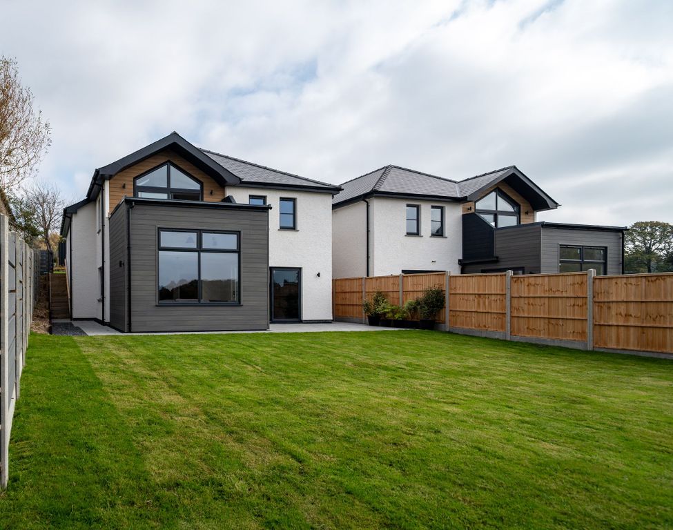 Property photo 1 of 33