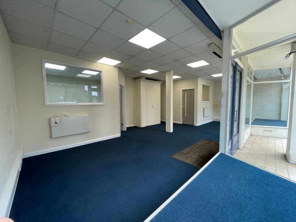 Property photo 3 of 11 Photo 2