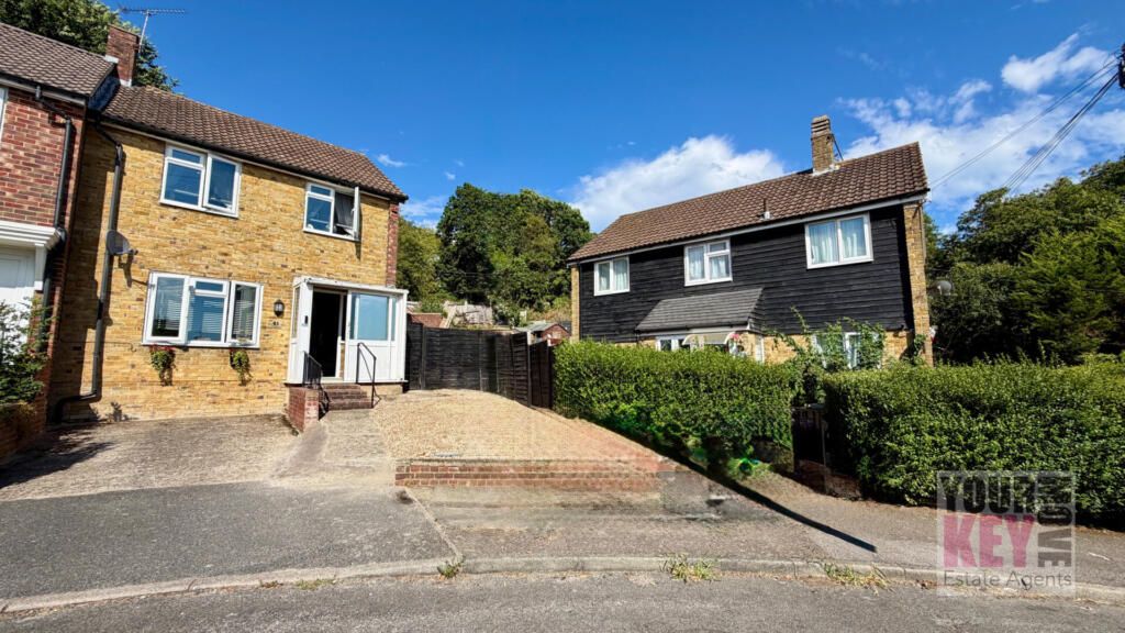 Property photo 1 of 22