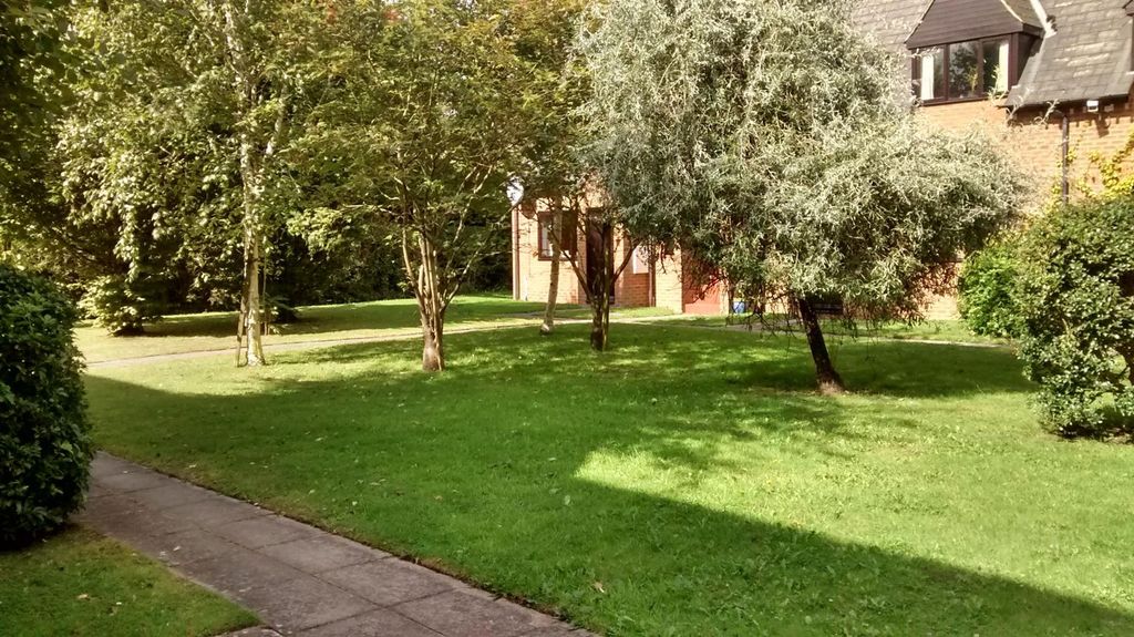 Property photo 2 of 4 Poplars Close Grounds Stone.Jpg