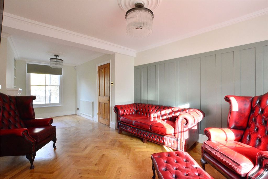 Property photo 3 of 19 Picture No. 03