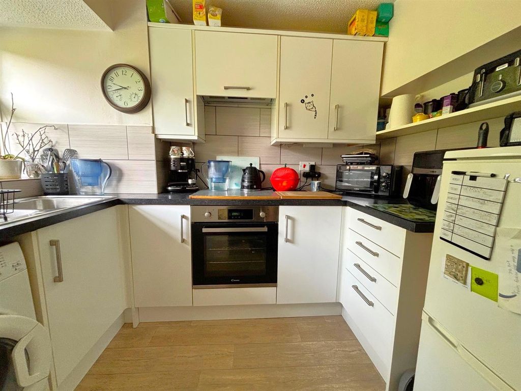 Property photo 3 of 7 Rowhurst Kitchen 1.Jpg