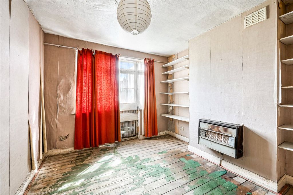 Property photo 2 of 14 Picture No. 23