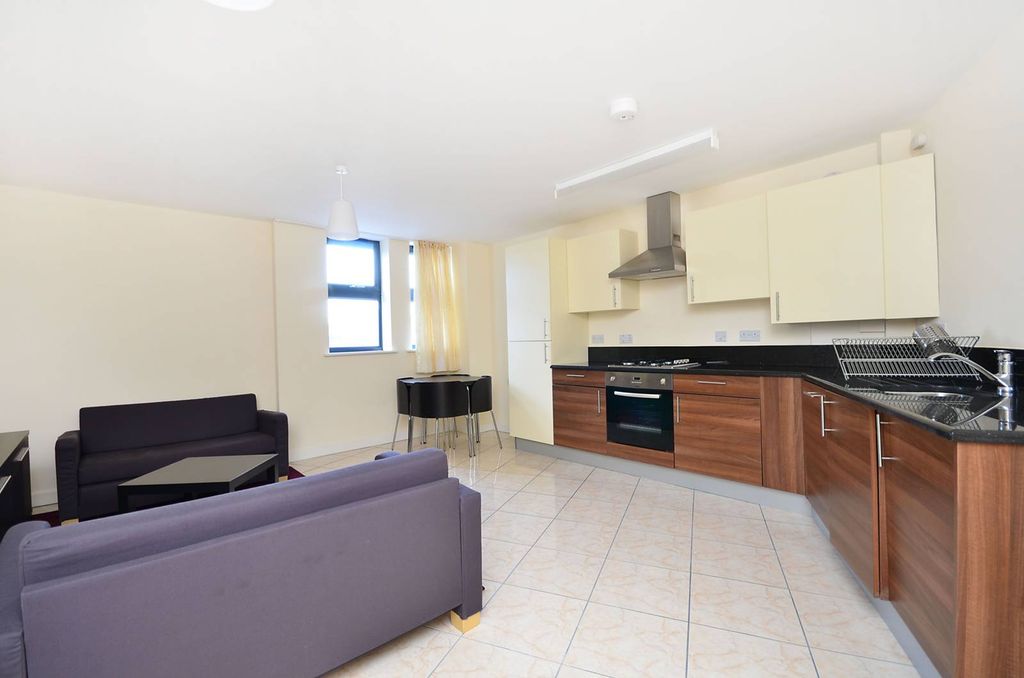 Property photo 2 of 4