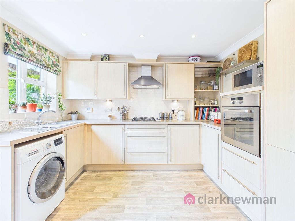 Property photo 2 of 20 Kitchen Diner