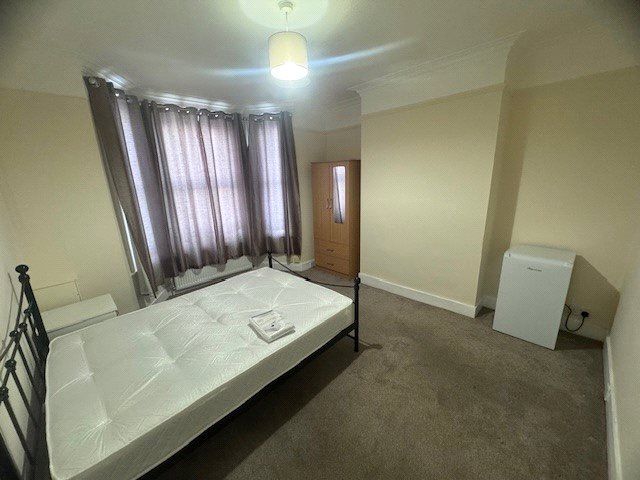 Property photo 3 of 11 Bedroom One