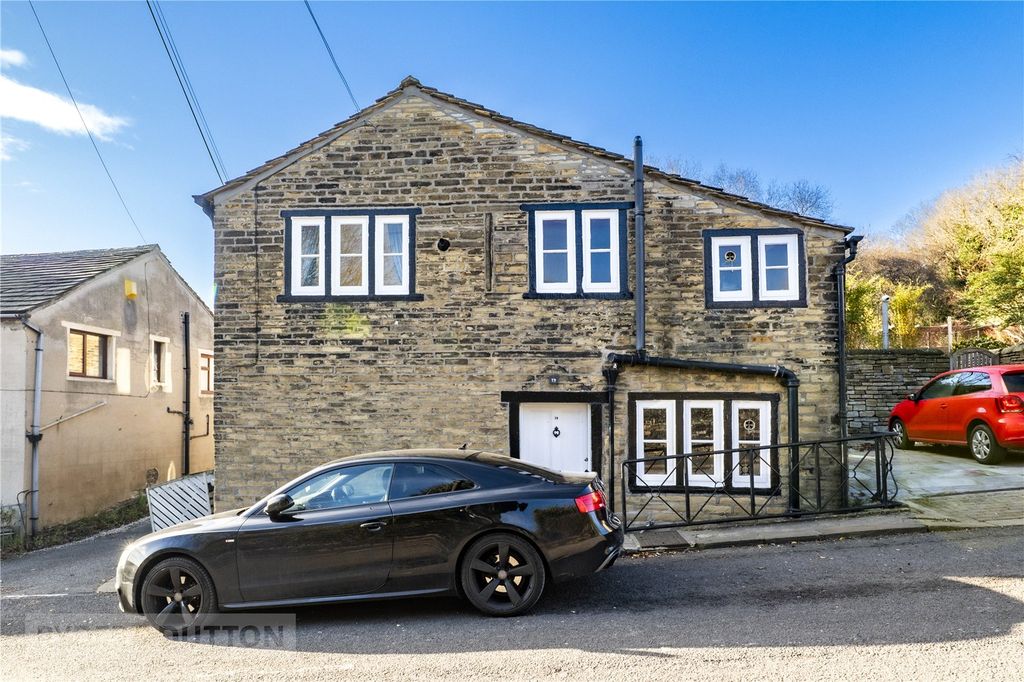 Property photo 1 of 14 Front