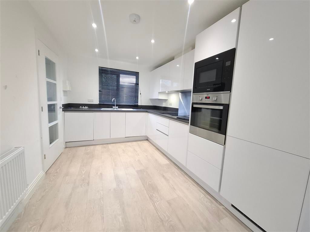 Property photo 3 of 15 Exterior