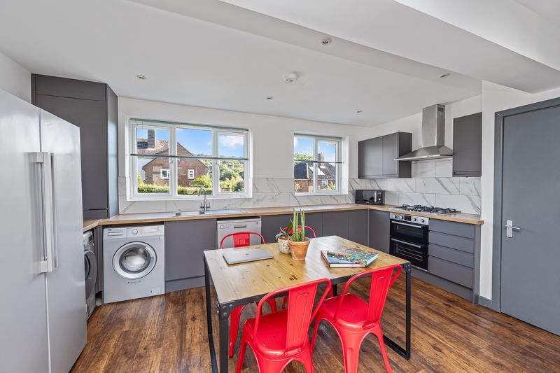 Property photo 2 of 12 Photo 9