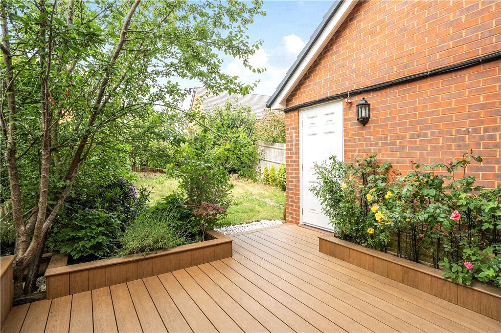 Property photo 2 of 12 Picture No. 11