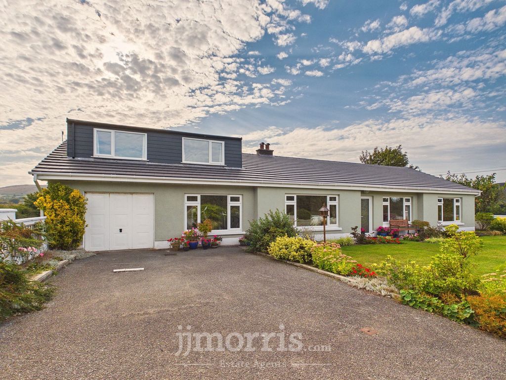 Property photo 1 of 44