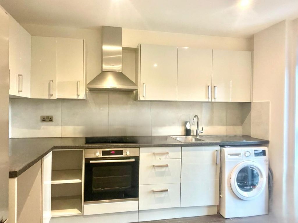 Property photo 2 of 4 Kitchen.Jpg