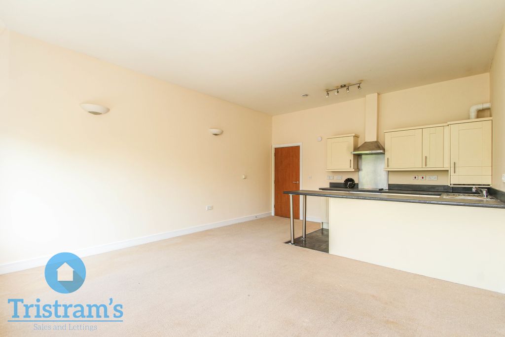 Property photo 3 of 14 Img_6582