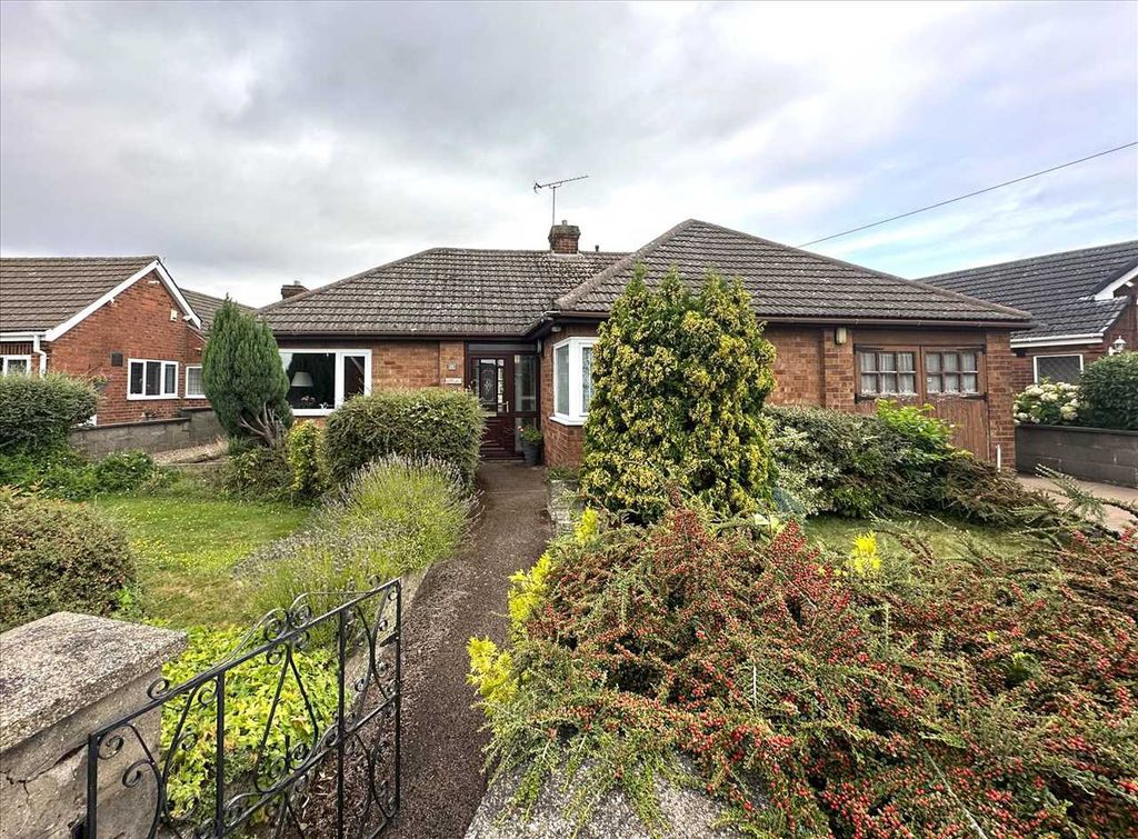Property photo 2 of 16 Front Central Enclosed Entrance Porch: