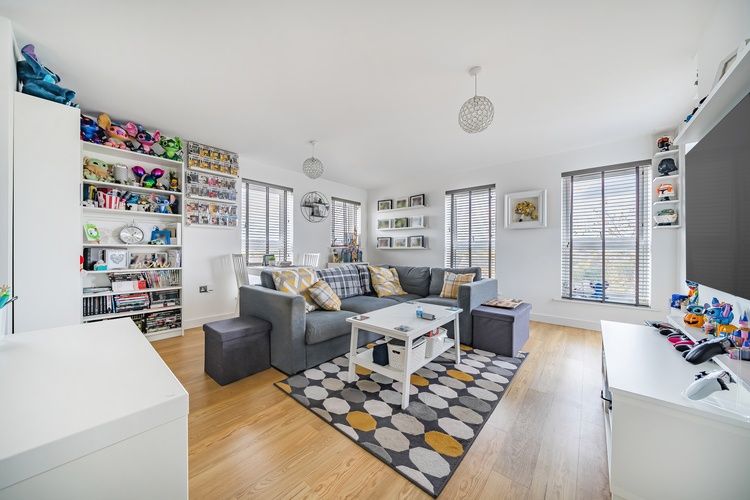 Property photo 2 of 15