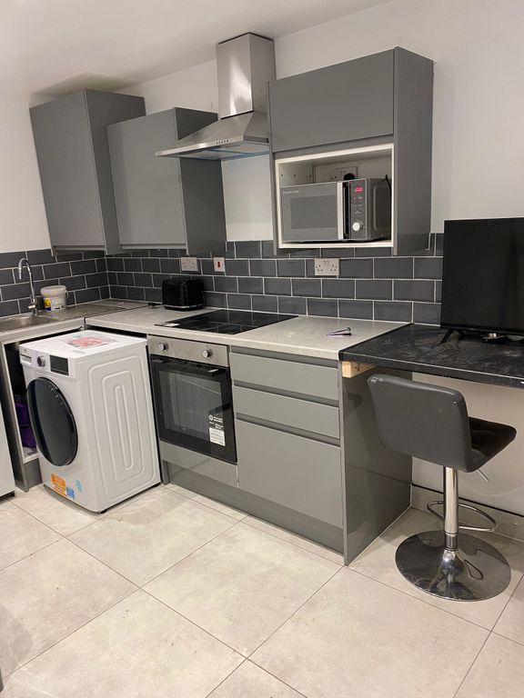 Property photo 1 of 4