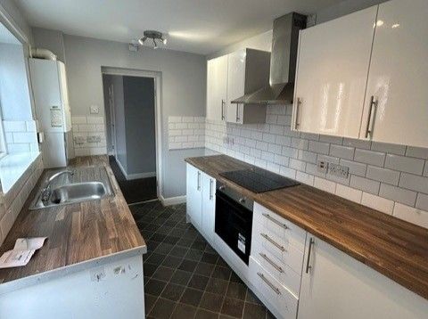 Property photo 1 of 7 136MV Kitchen (002).Jpg