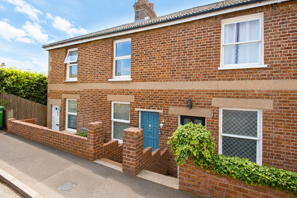Property photo 1 of 9 External