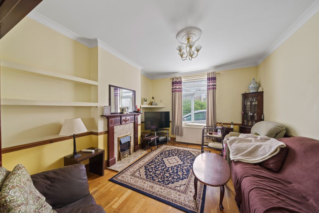 Property photo 3 of 15