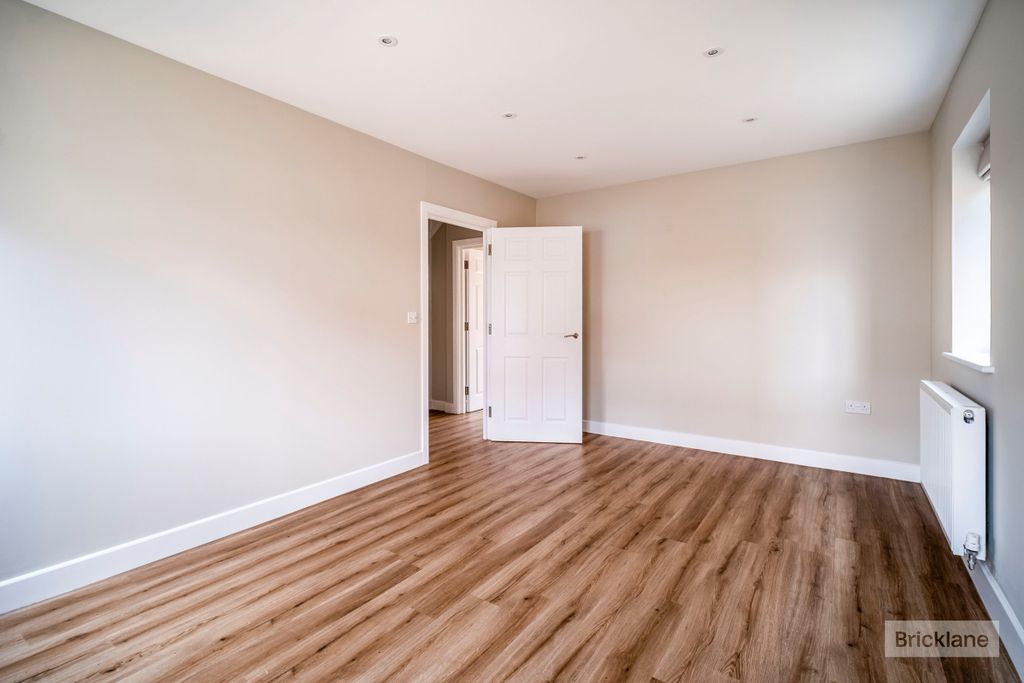 Property photo 3 of 12 Living Room