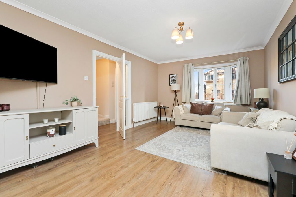 Property photo 2 of 28 Property Image 2