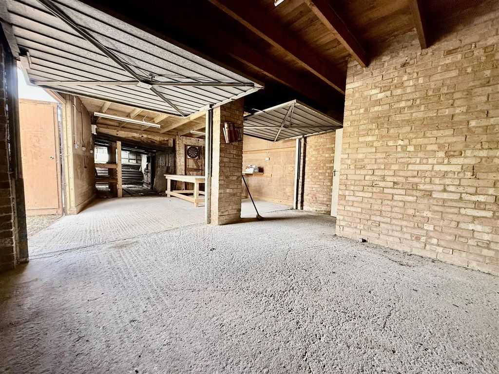 Property photo 1 of 16 Img_1263.Jpg