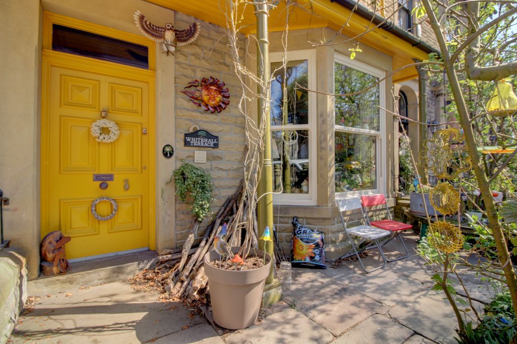 Property photo 1 of 32 1