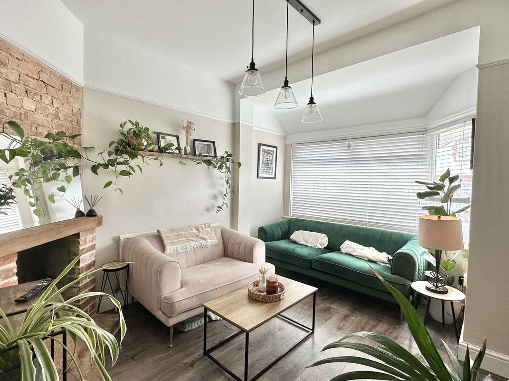 Property photo 3 of 24