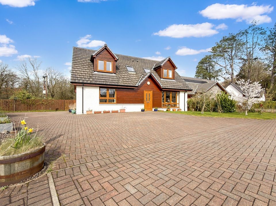 Property photo 1 of 27